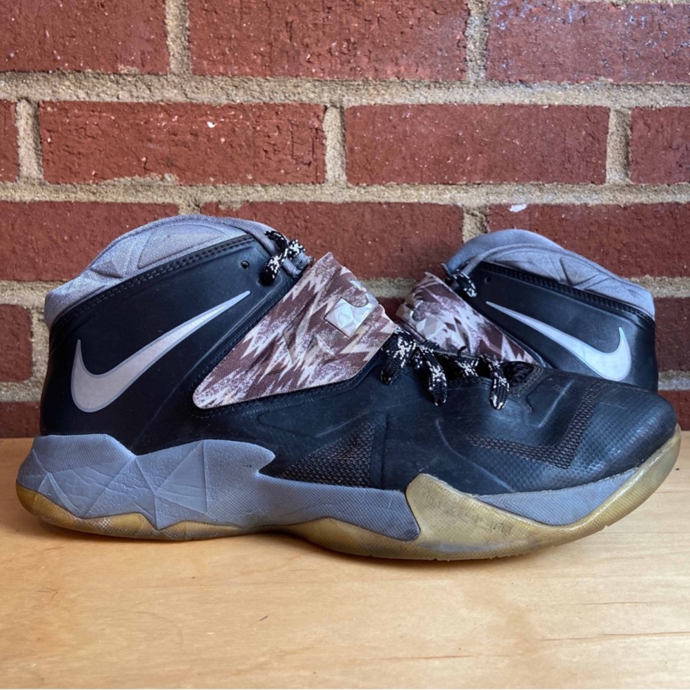 Nike Lebron Soldier 7